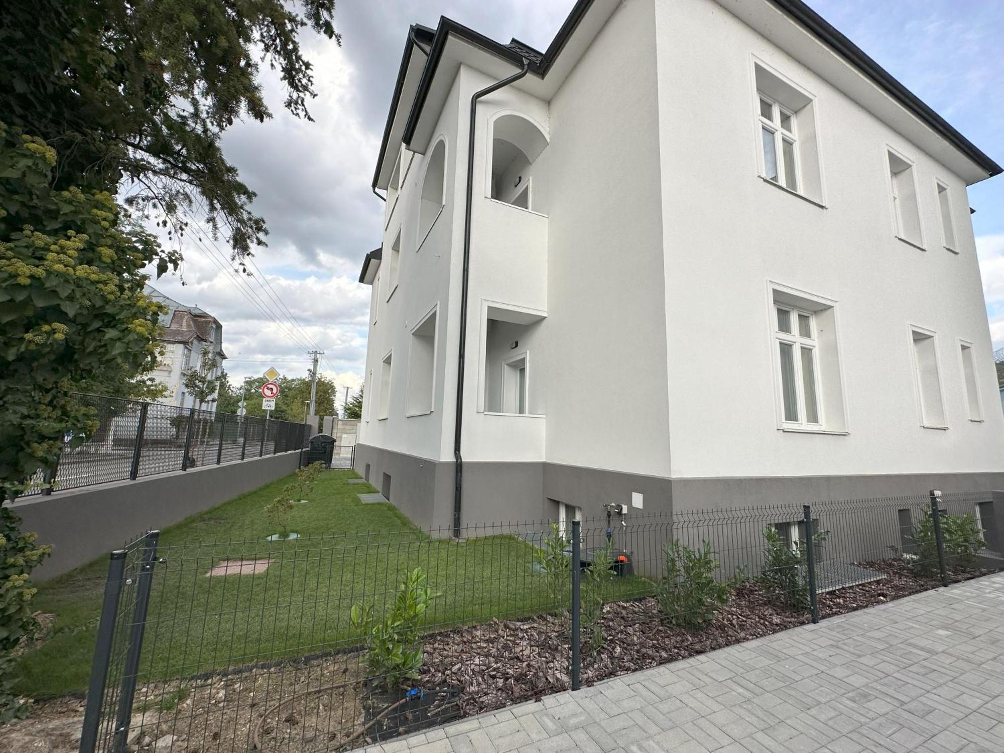 Dohnanyi Villa By Chors Trenčín Buitenkant foto